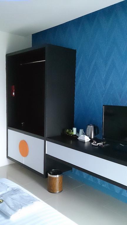 De Ja Moon Hostel Чиангмай Номер фото