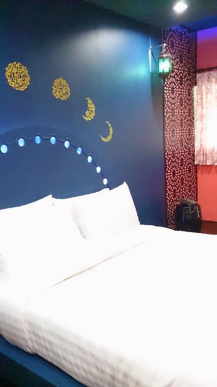 De Ja Moon Hostel Чиангмай Номер фото