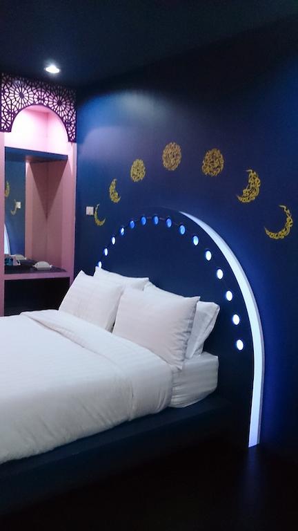 De Ja Moon Hostel Чиангмай Экстерьер фото