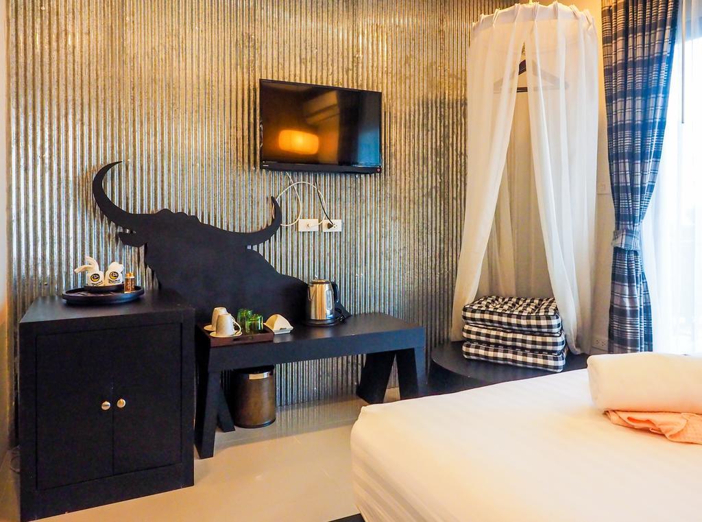 De Ja Moon Hostel Чиангмай Экстерьер фото