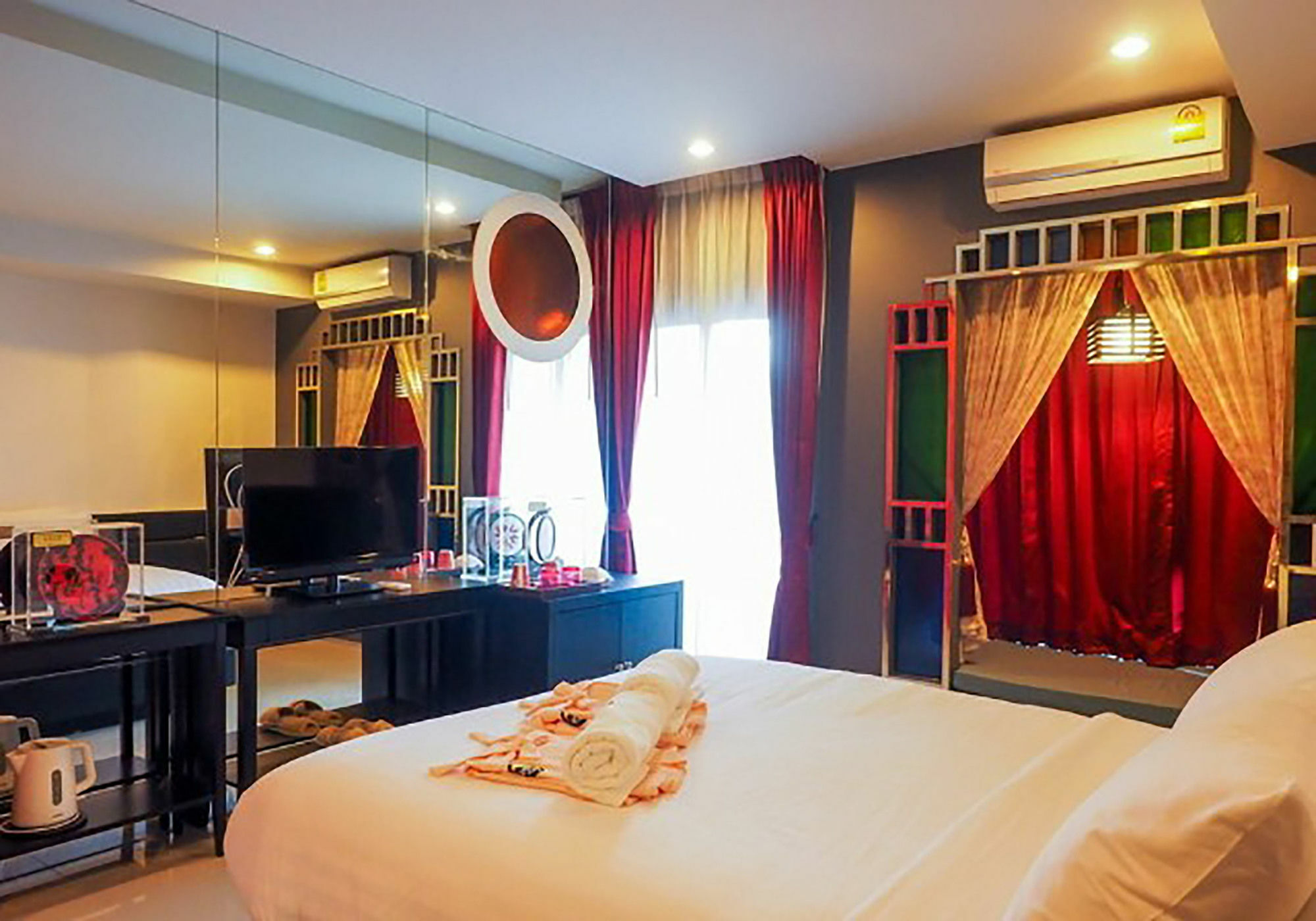De Ja Moon Hostel Чиангмай Экстерьер фото